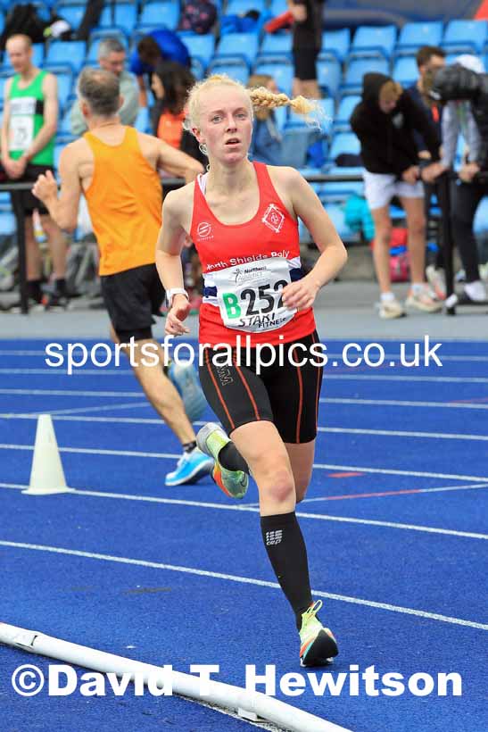 Senior womens 4 Stage Relay, 2022 Northern Road Relays, SportsCity, Manchester. Photo: David T. Hewitson/Sports for All Pics